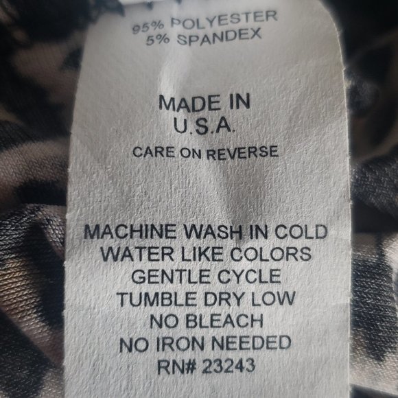 NWT NY&CO Animal Print Blouse- Large - Picture 5 of 5